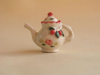 Cherries teapot