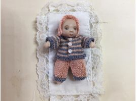 BB  Baby  hand knitted outfit - 1 3/4