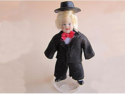The groom toy doll